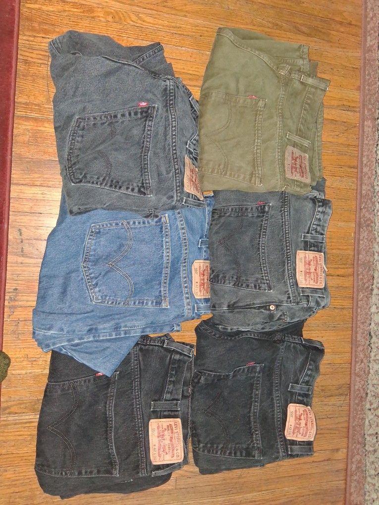 Levis 42x30