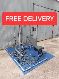 Valor Fitness Squat rack / gym / gymnasio / Olympic Weight Plates / pesas / bench press / Power Rack / Fitness