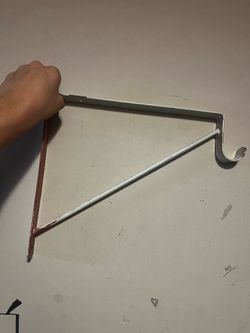 Hanger to Wall