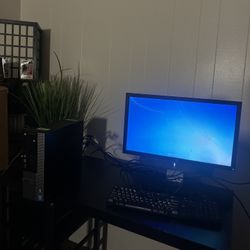 Windows 7 Desktop computer