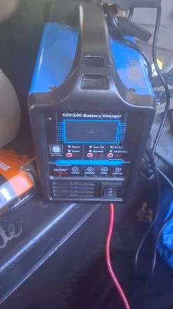 Smart Battery Charger And Reconditionerr