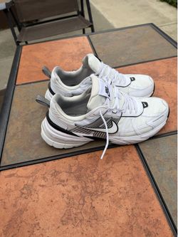 Nike shoes for women size 10 good condition $45. I can give you a best offer