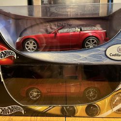Two  HOT WHEELS 1:18 die cast cars From  GM.