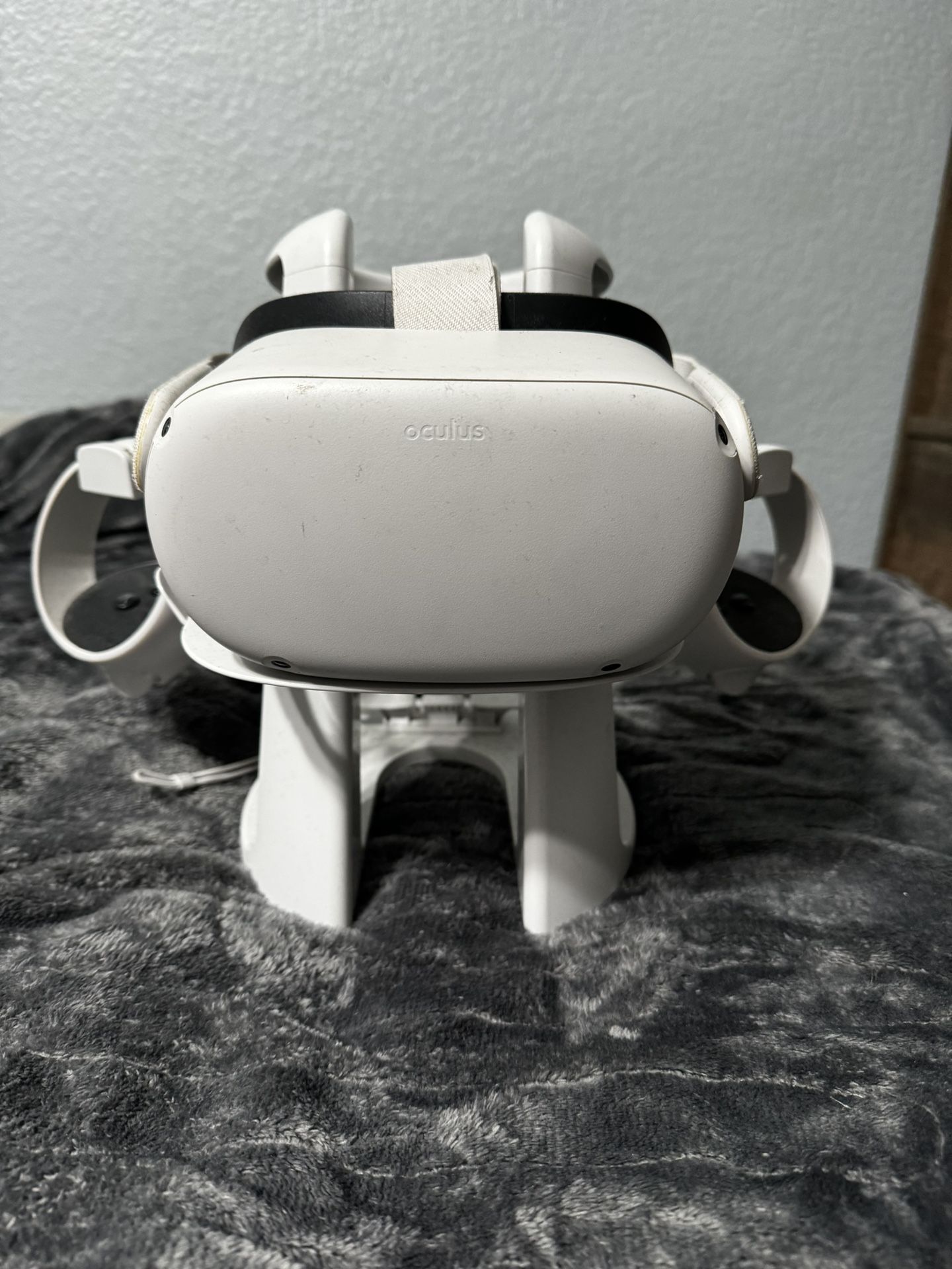 Oculus Quest 2 64gb CHEAP! for Sale in Murrieta, CA OfferUp