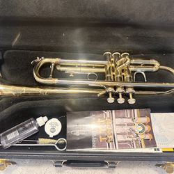 Vincent Bach Tr200 Trumpet .