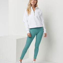 Vuori Restore Half Zip Hoodie White Sz. S