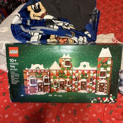 Lego Gingerbread House 2023 Employee Exclusive Gift