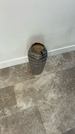 Large Ceramic Floor Decorative Vase Modern Textured Ribbed Tribal Finish