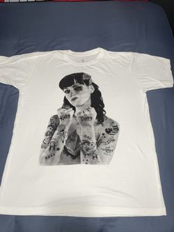 *RARE* Katy Perry T-Shirt Size Large