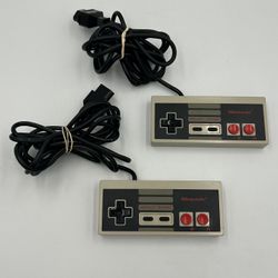 2 Nintendo NES Wired NES-004 OEM Controller Bundle