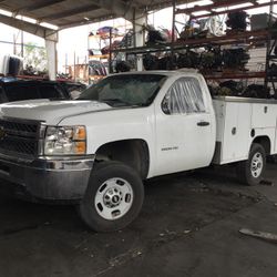(13) Silverado Parting Out