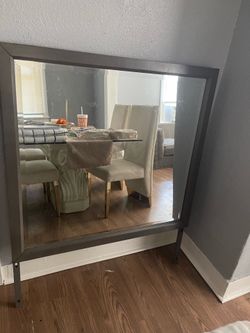 Grey mirror