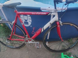 Cannondale road bike 700 series