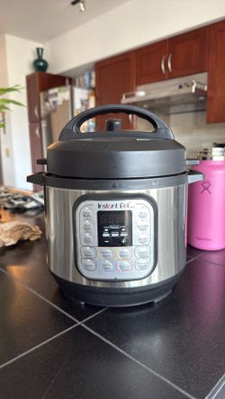 Instant Pot Electric Pressure Cooker