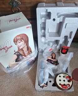 Marvel Mary Jane Comiquette Statue