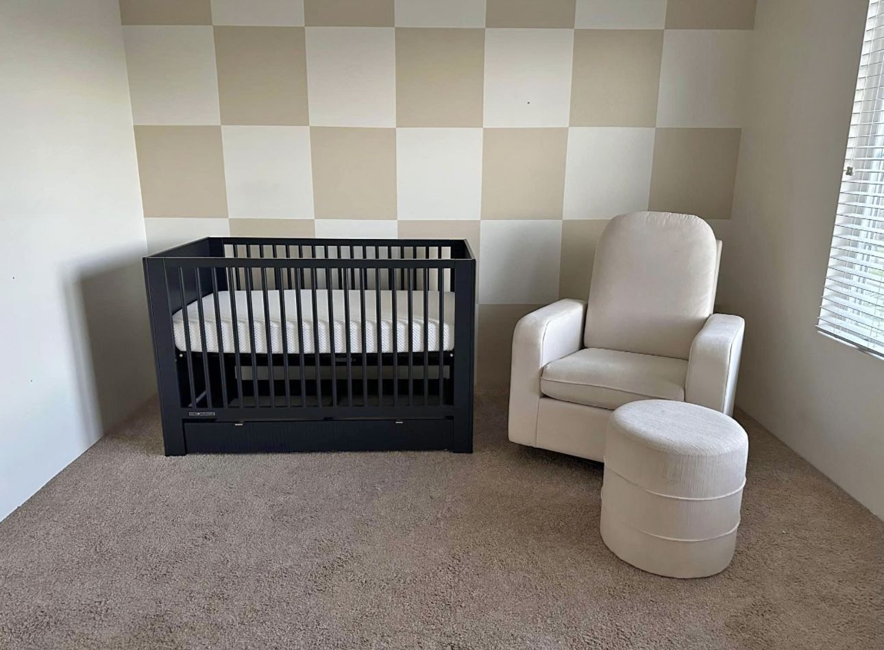 Delta Children Cassie Crib + Breathable Mattress