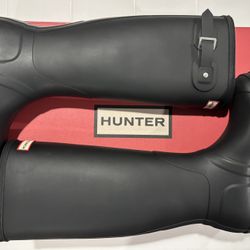 NEW Hunter Original Waterproof Black Tall Rain Boots (Women’s Size 8) - $75