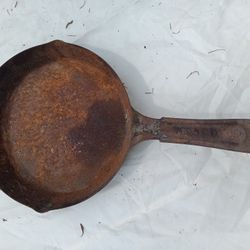 Vintage Nesco Skillet 