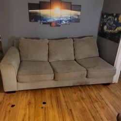 7 FT SECTIONAL