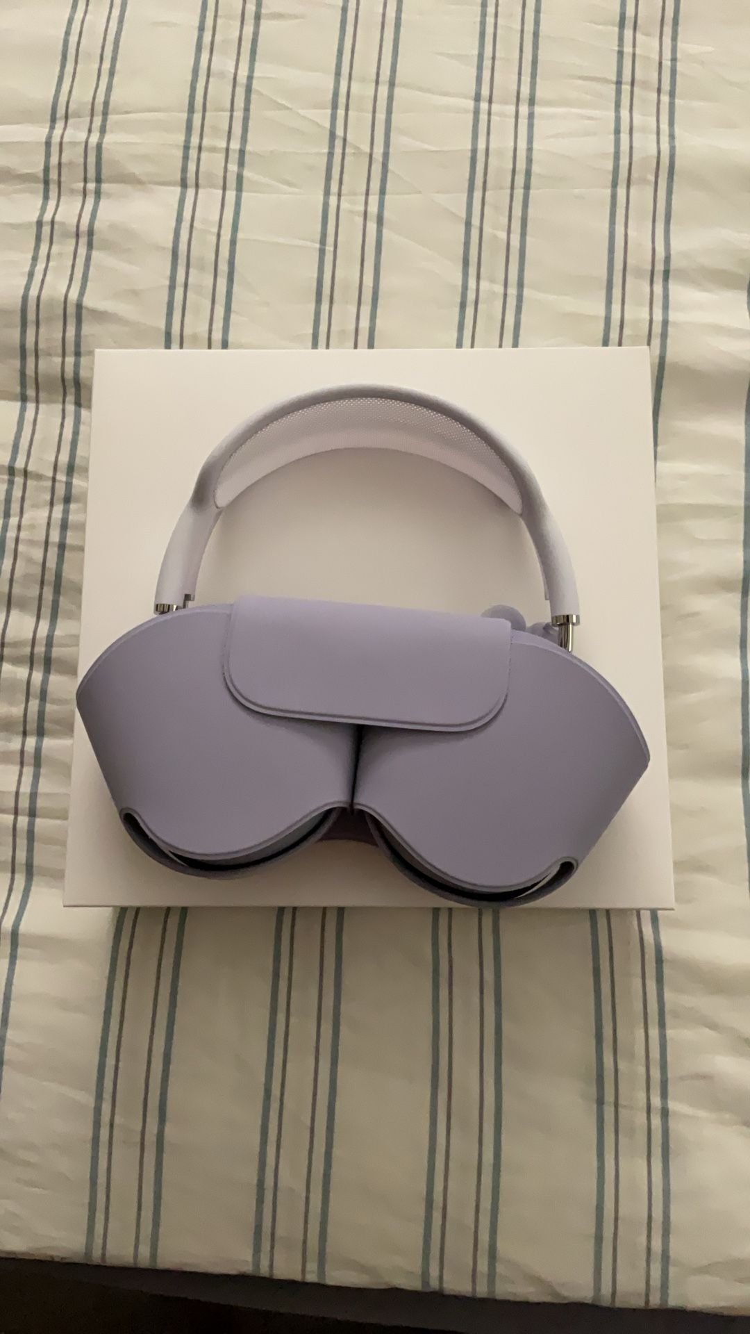 Purple AirPod Max