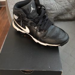 Black Jordan Cleats