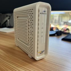 Arris Surfboard SB8200 Modem