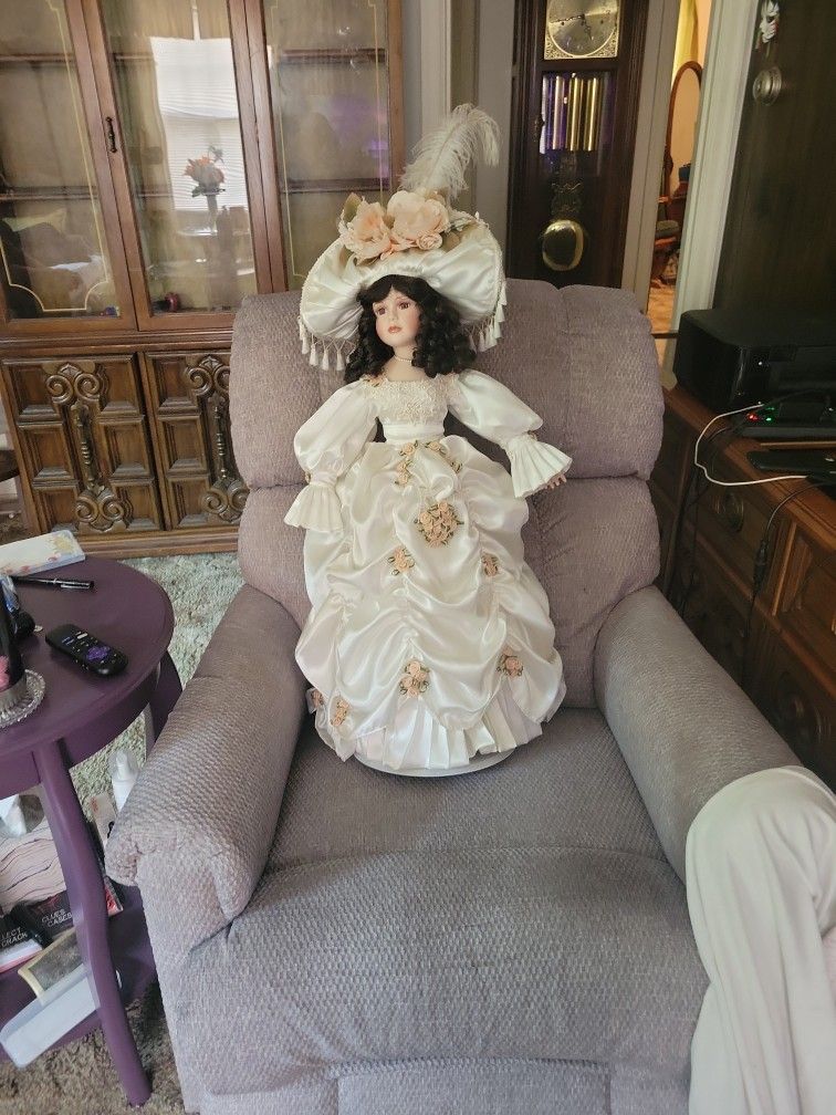 Tradition Doll Collection 