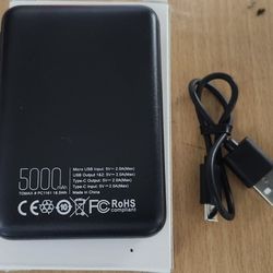 New And Never Used 5000mA Portable Power Bank Cell Phone Charger