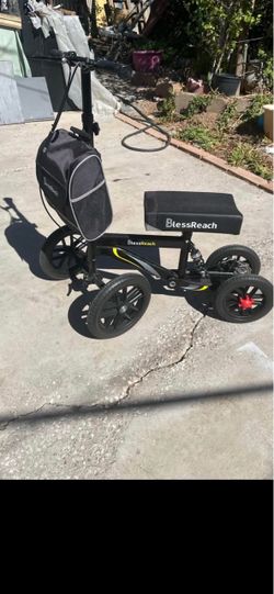 Knee scooter like new in great condition