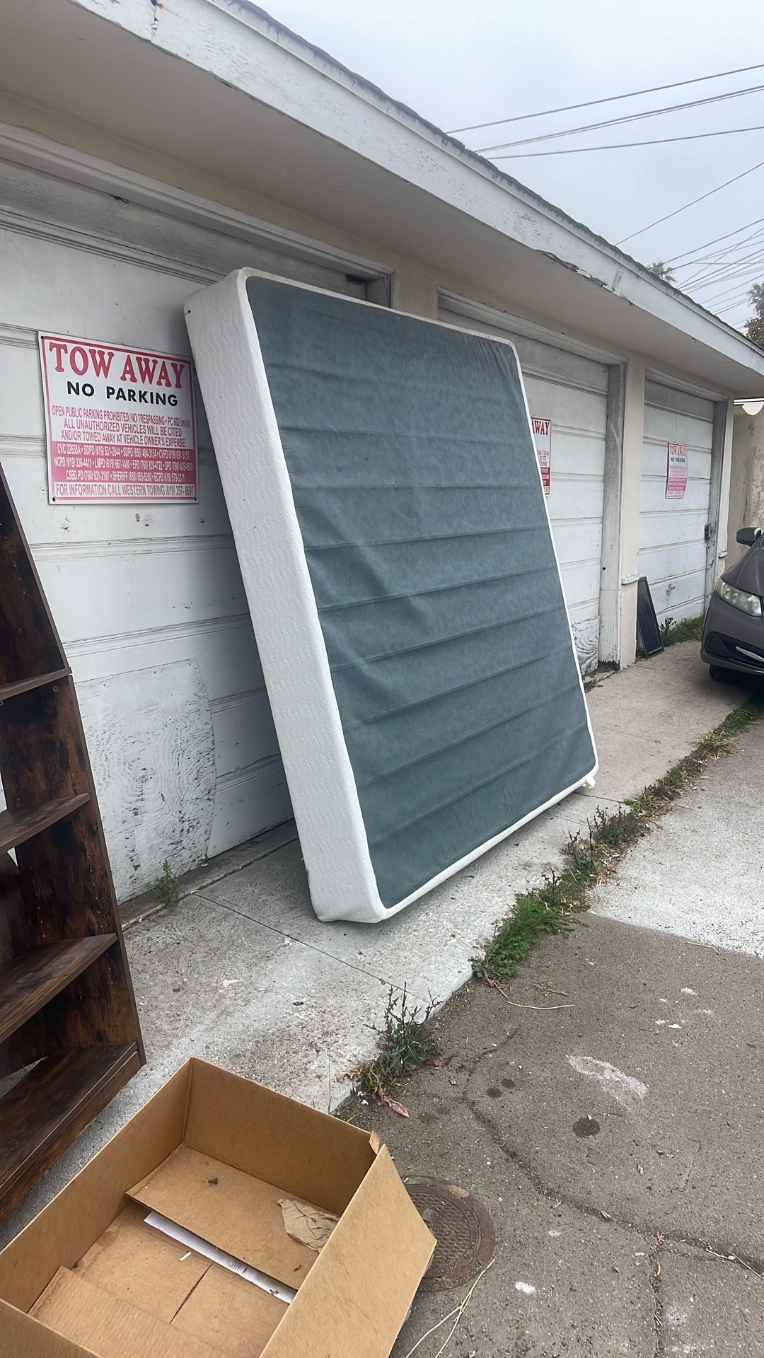 FREE KING SIZE BOX SPRING ALMOST NEW