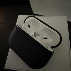 AirPod Pro 2nd Gen USB Type C Charger w/ Caudabe Case