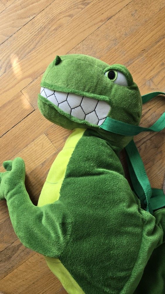 Dinosaur Halloween Costume 3T-4T
Excellent condition
Porch pick up north Downers Grove.