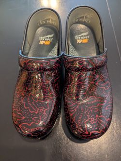 Dansko Clogs Size 38