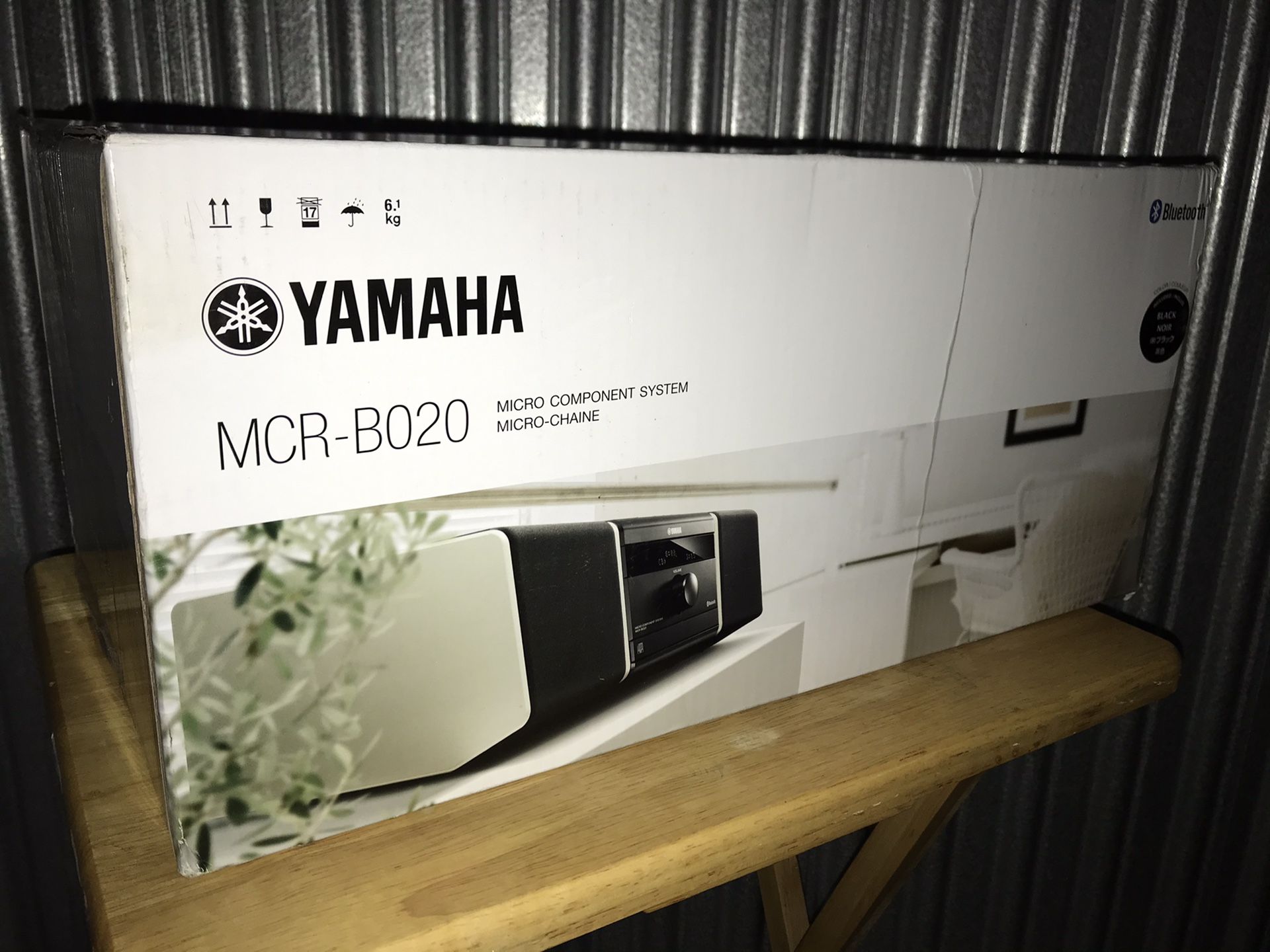 ((Brand New)) YAMAHA MCR-B020 Stereo System
