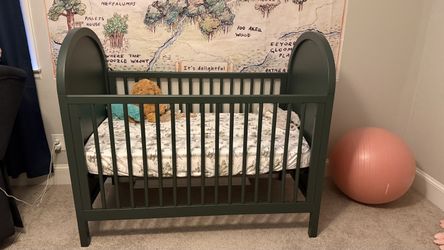 3 in 1 Convertible Crib with Mattress