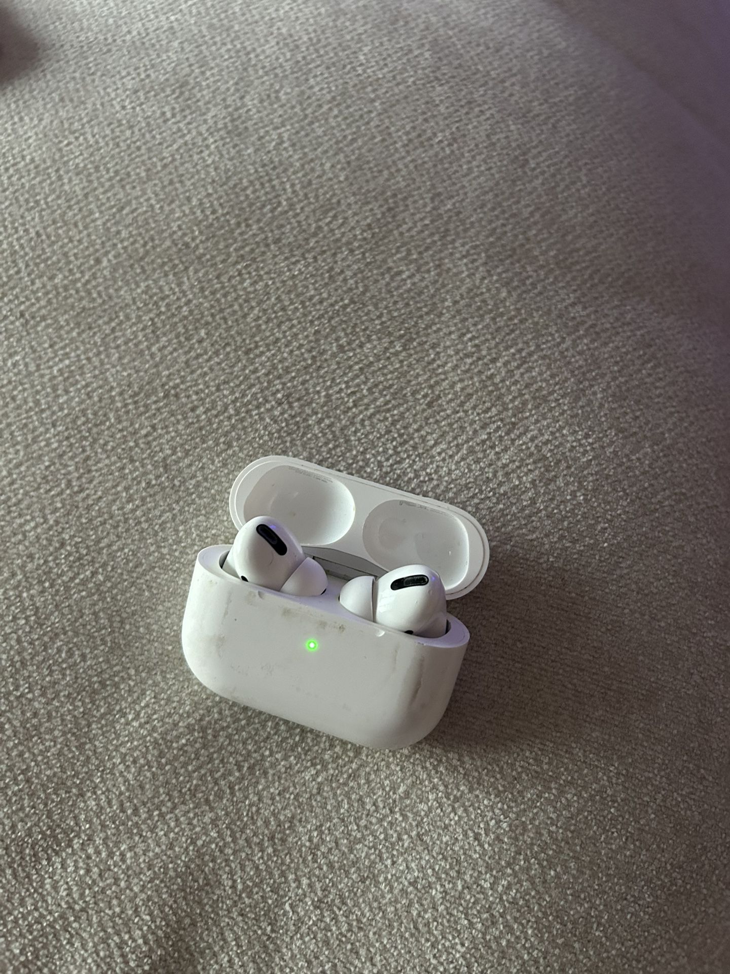Apple AirPod Pros