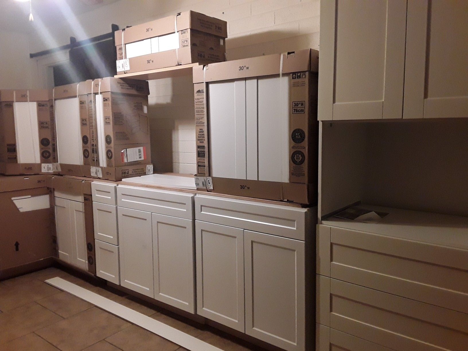 🏡GORGEOUS BRAND NEW WHITE SHAKER KITCHEN CABINETS///COCINA 🏡