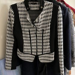 Ladies Designer, Short Jacket, And Excellent Condition