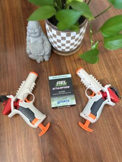 Nerf Pro Gelfire Dual Wield Blaster Pair + 10k Glow Gellets