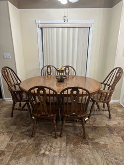 Dining Kitchen Table- 6 chairs