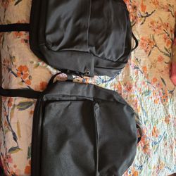 se venden dos mochilas nuevas cada una a $20 