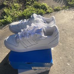 Adidas Forum 