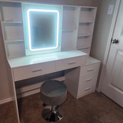 Vanity 