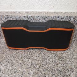AOMAIS BLUETOOTH SPEAKER 