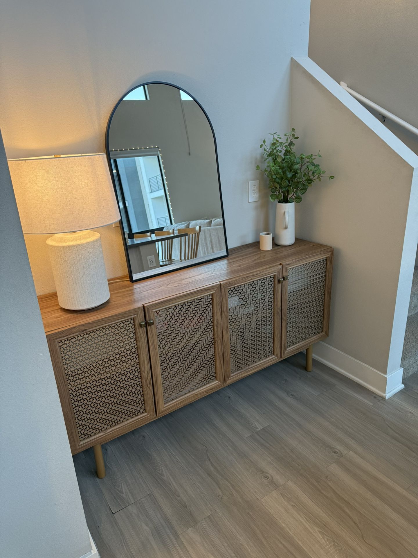 Hutch/Dresser