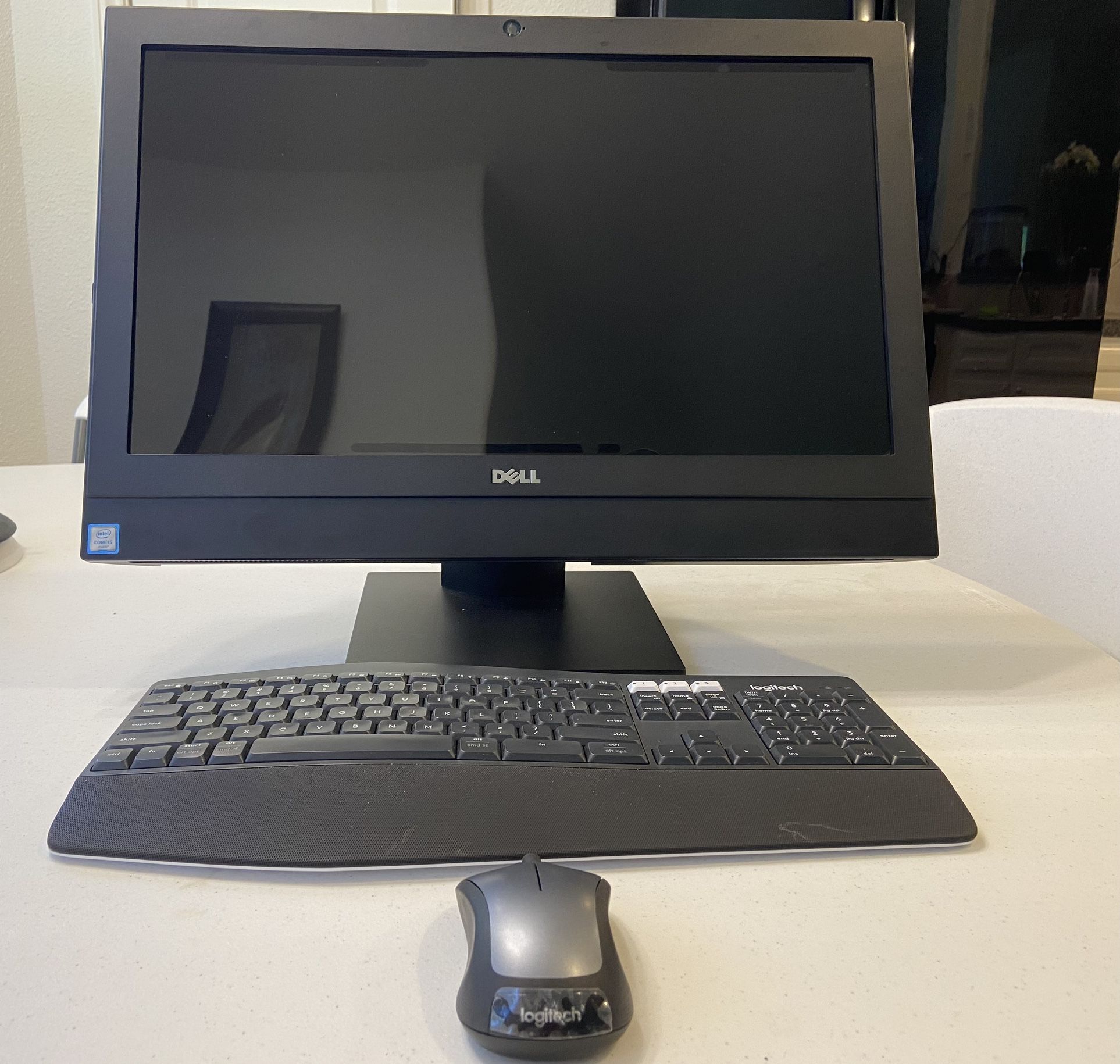 All-in-One Optiplex 3240 With Wireless Keyboard And Mouse 