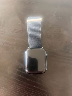 Apple Watch Series 9 45mm + Bands