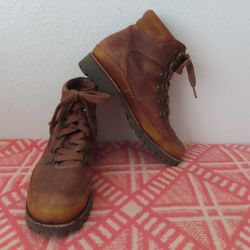 Pre-owned Leather Boots In Brown
