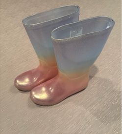 Cat and Jack Kids Cece Rain Boots, Ombré Glitter, Youth Size 3-Great Shape!!