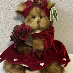 Valentine Bear Rosie Romantic
